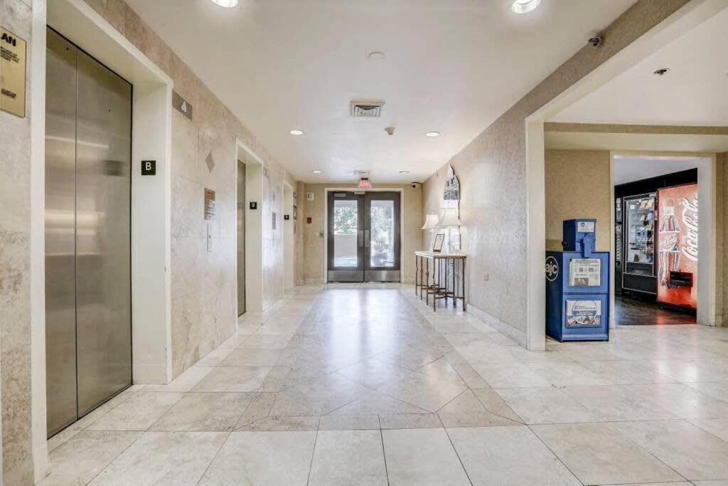 Ferienhaus Entire Condo! Downtown! 24 Concierge! Pt9b