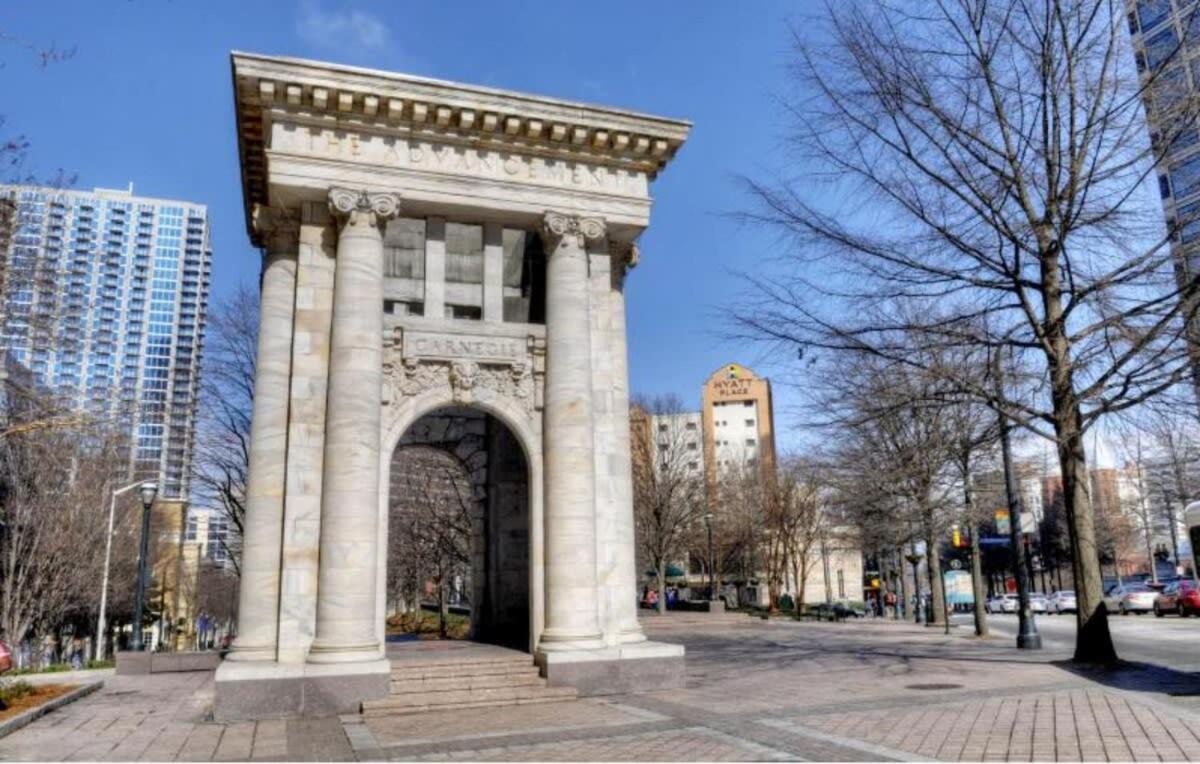 Ferienhaus Entire Condo! Downtown! 24 Concierge! Pt9b