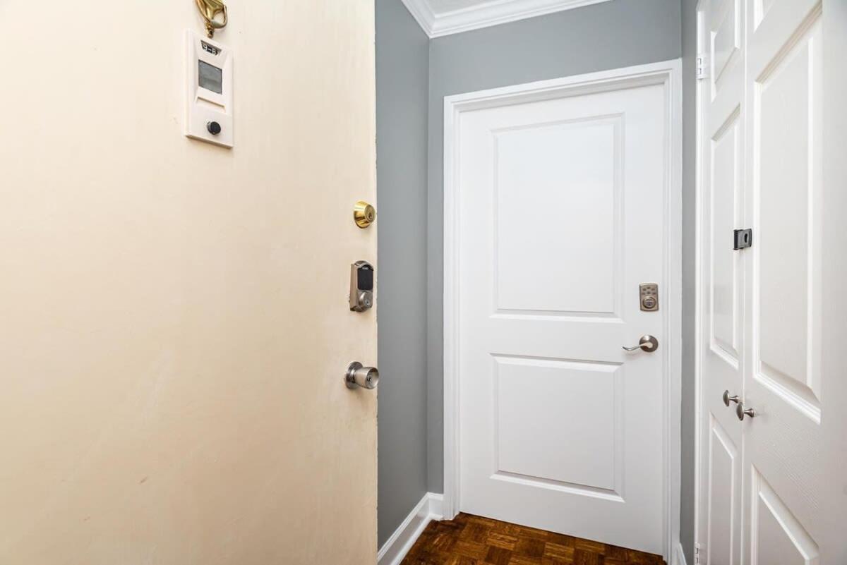 Hébergement de vacances Entire Condo! Downtown! 24 Concierge! Pt9b *