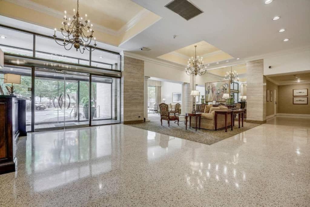 Hébergement de vacances Entire Condo! Downtown! 24 Concierge! Pt9b
